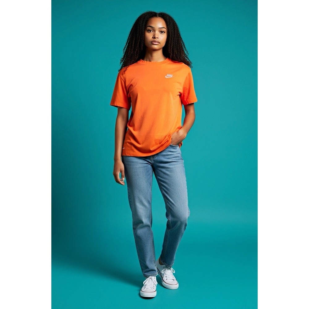 Nike The Nike Tee Dri-FIT T-Shirt Orange Short Sleeve Crew Neck Logo Size M